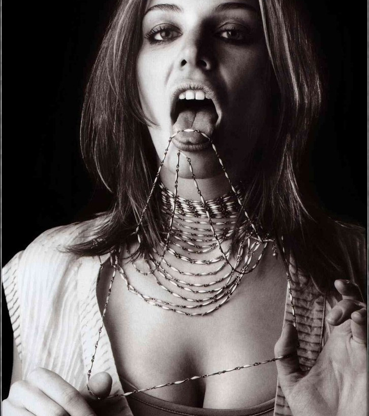 Ποια είναι η Τζέσικα Παρέ και γιατί αξίζει ν' ασχοληθείτε μαζί της σήμερα...