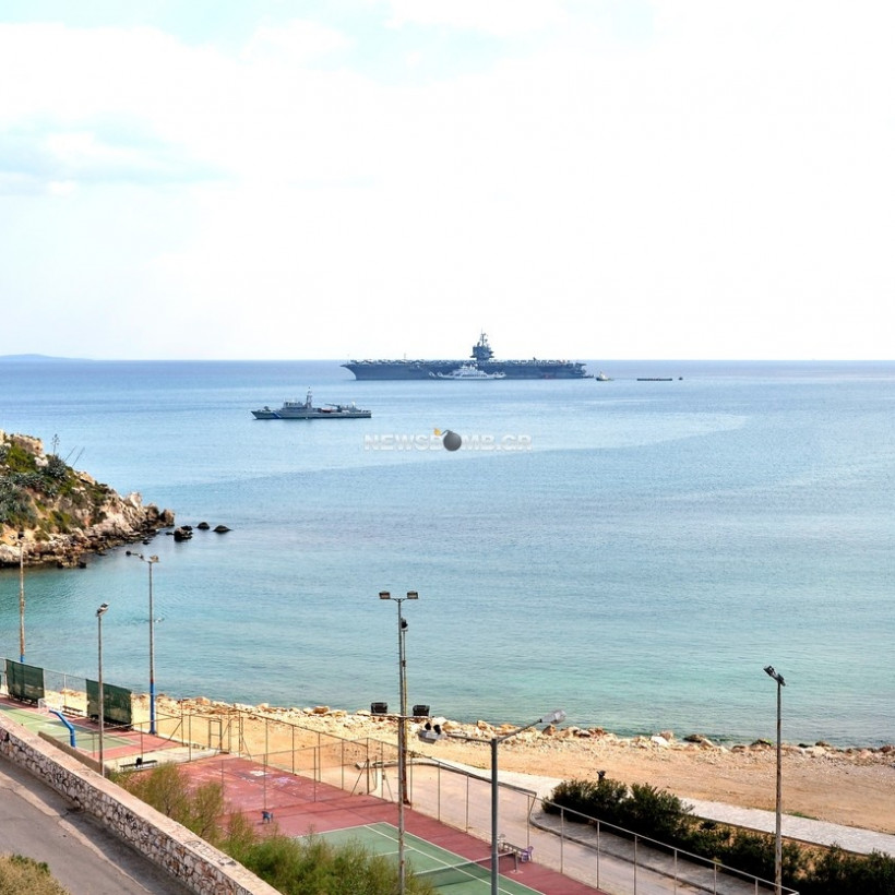 Στον Πειραιά το αεροπλανοφόρο «Enterprise»