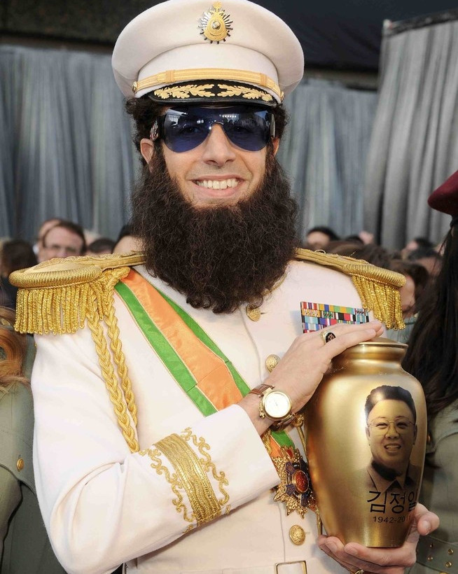 The Dictator: Όπως λέμε «ο Μπόρατ έγινε Σαντάμ»