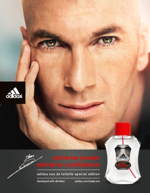 Μυρίζοντας... Adidas