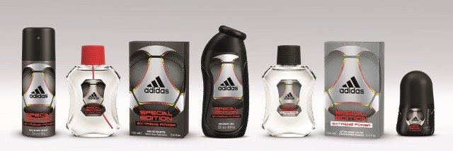 Μυρίζοντας... Adidas