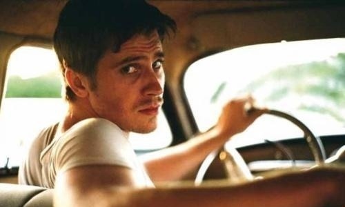 Στο δρόμο; Ή στο σινεμά; Το μυθικό βιβλίο του Κέρουακ γίνεται ταινία.