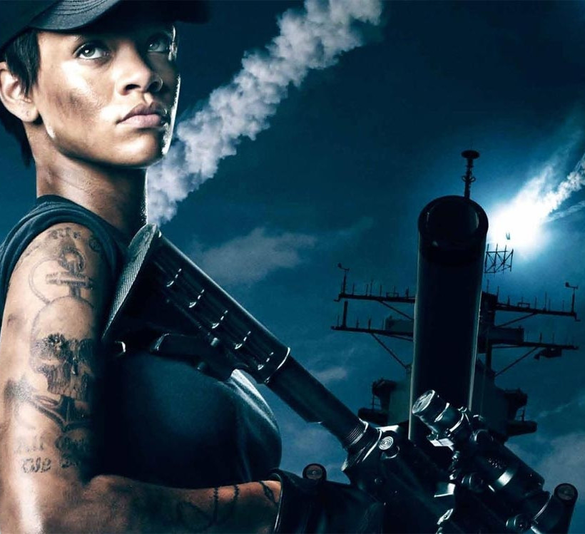 Brooklyn Decker: Η ξανθιά που προκάλεσε ολόκληρη... Ναυμαχία