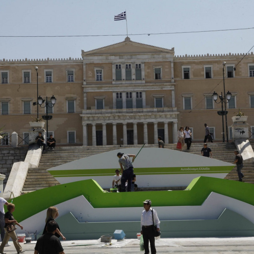 Εκλογές 2012: Απόψε η ομιλία Βενιζέλου - Προετοιμασίες στο Σύνταγμα