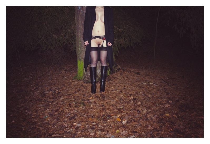 Erotica: #43. Ένοχες Polaroid