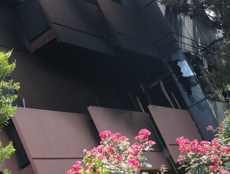 «Βλέπουν» ασύλληπτα μέλη «Πυρήνων» πίσω από την επίθεση στο Μαρούσι  