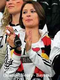 Γυναίκες ποδοσφαιριστών της Bayern - Γυναίκες ποδοσφαιριστών της Chelsea: Ο τελικός κρίθηκε στα σουτιέν!