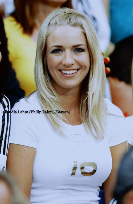 Γυναίκες ποδοσφαιριστών της Bayern - Γυναίκες ποδοσφαιριστών της Chelsea: Ο τελικός κρίθηκε στα σουτιέν!