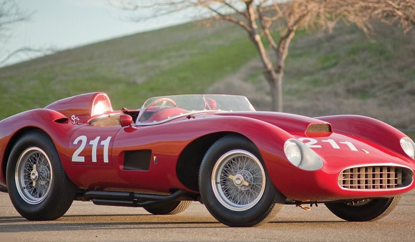 -Πόσο πάει η Ferrari αφεντικό; -Πέντε εκατομμύρια! Να την αφήσω;