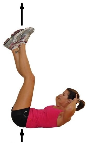 4 ασκήσεις για κοιλιακούς «πέτρα» (γιατί το καλοκαίρι βρίσκεται πολύ κοντά)