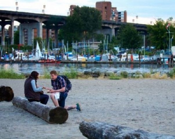 «Χτύπησε» τατουάζ για να της κάνει πρόταση γάμου!