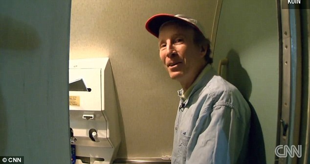 Μετέτρεψε παλιό αεροπλάνο της Ολυμπιακής στο σπίτι των ονείρων του 