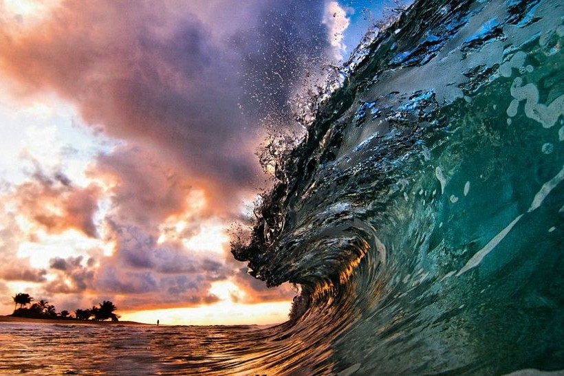 Οι πιο εντυπωσιακές φωτογραφίες με κύματα που έχετε δει!