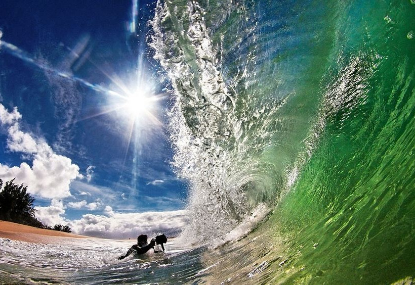 Οι πιο εντυπωσιακές φωτογραφίες με κύματα που έχετε δει!