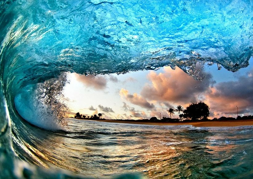 Οι πιο εντυπωσιακές φωτογραφίες με κύματα που έχετε δει!