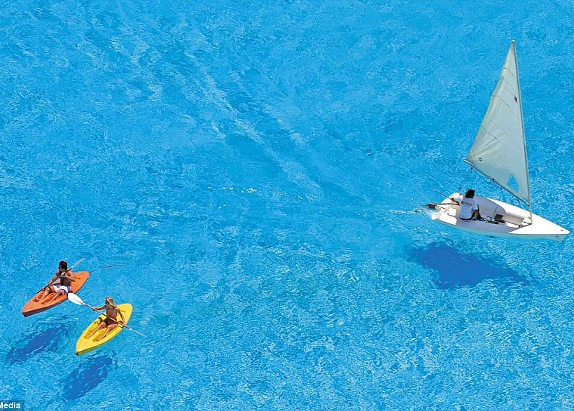 Απίστευτες φωτό: Δείτε πώς είναι η μεγαλύτερη πισίνα του κόσμου