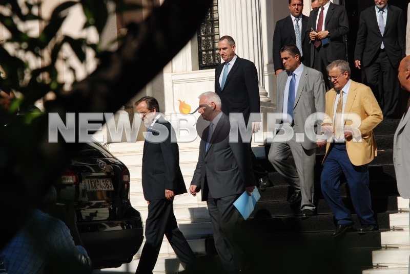 Η τελετή παράδοσης-παραλαβής (φωτο) 