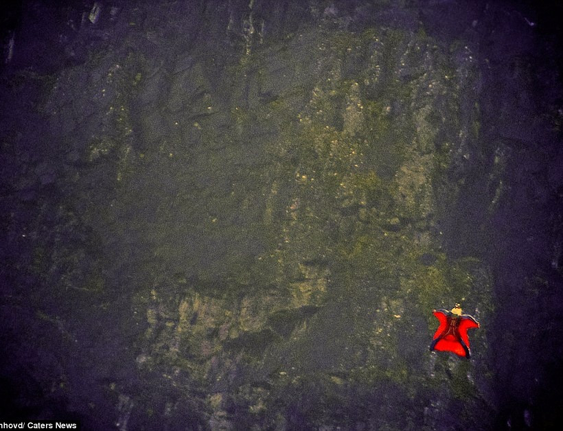 Εκπληκτικές φωτογραφίες με άλματα σύγχρονων μπάτμαν! (pics)