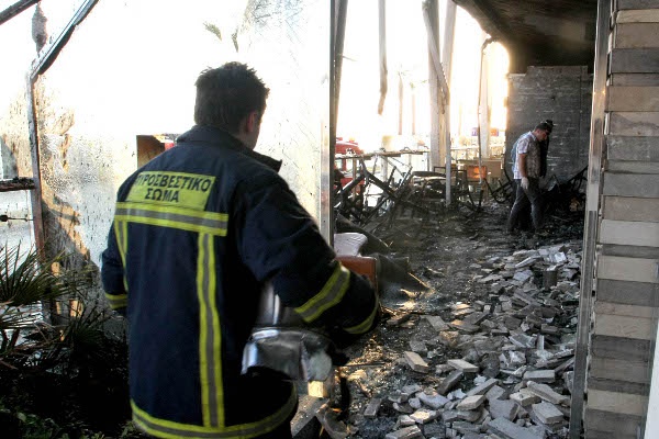 Ηράκλειο: Μαφιόζικο χτύπημα σε καφετέρια (pics)