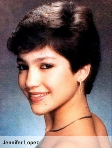 Δείτε σχολικές φωτογραφίες καλλιτεχνών 