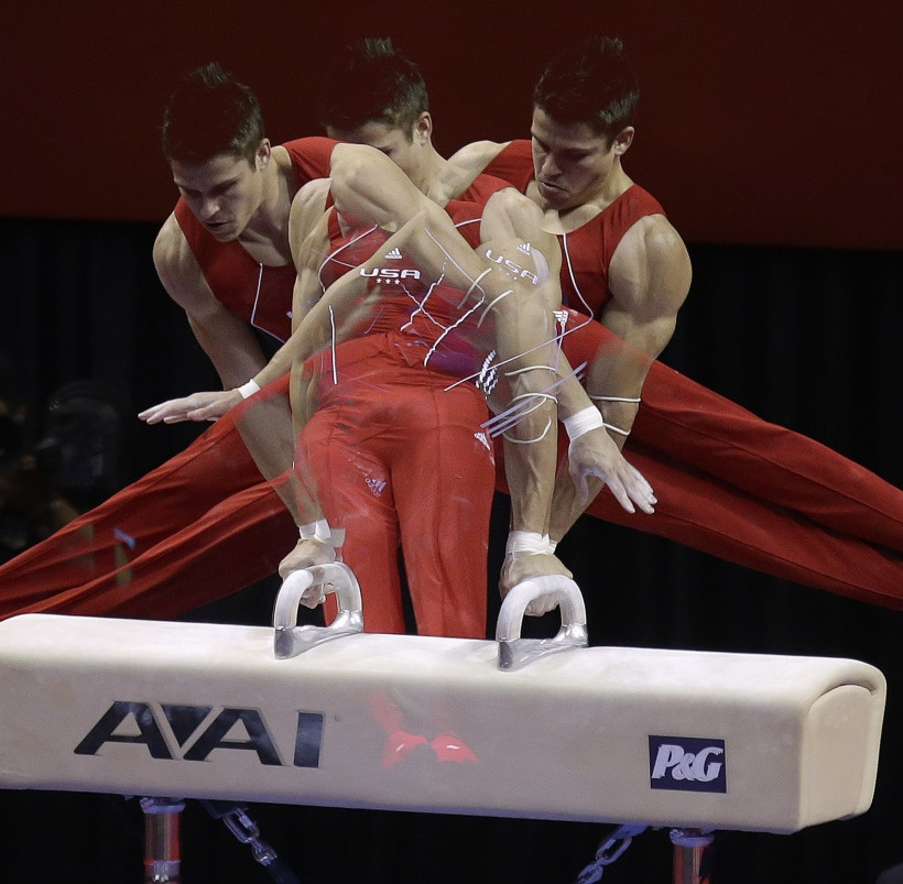 Εκπληκτικές φωτογραφίες από ασκήσεις ρυθμικής γυμναστικής