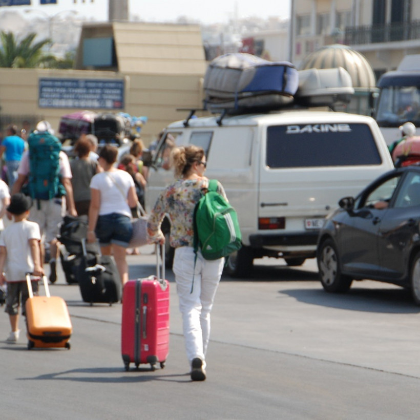 Συνωστισμός στο λιμάνι του Πειραιά