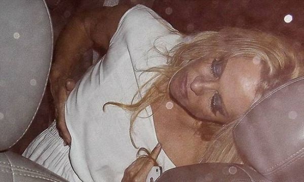 Pamela Anderson: Σε κατάσταση... hangover