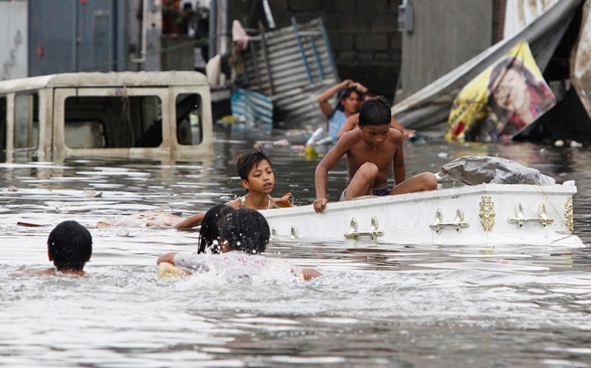 Ένα φέρετρο για βάρκα (pics) 
