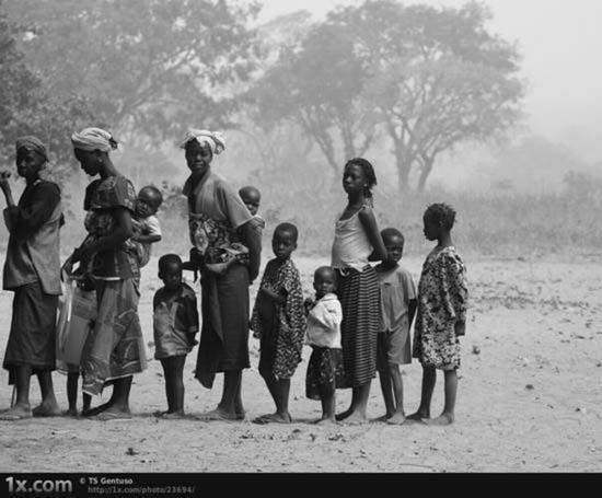 Tα πρόσωπα της φτώχειας (Συγκλονιστικές φωτογραφίες) 