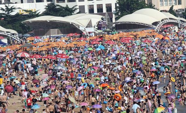 Μια ζεστή μέρα στην Κίνα (pics) 