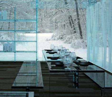 Δείτε σπίτια φτιαγμένα από γυαλί (pics)