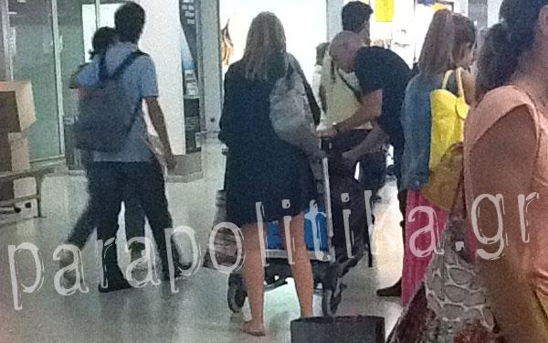 Αποδοκίμασαν τον Γ. Παπανδρέου στο αεροδρόμιο (Φωτογραφίες)  