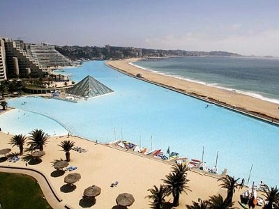 ΔΕΙΤΕ: Η μεγαλύτερη πισίνα στον κόσμο!