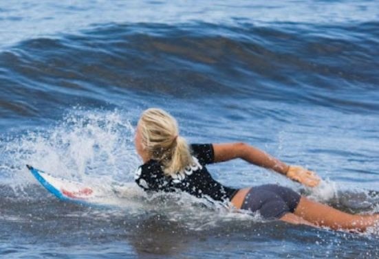 Eπιβίωσε απο επίθεση καρχαρία (pics)