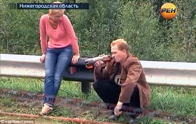 Ρωσία: Πόζαρε και χόρευε δίπλα σε νεκρούς τροχαίου! 