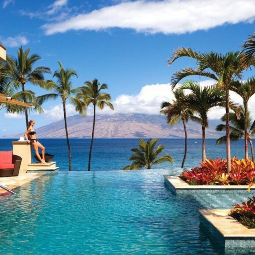 Οι πιο εντυπωσιακές πισίνες που έχετε δει (pics)