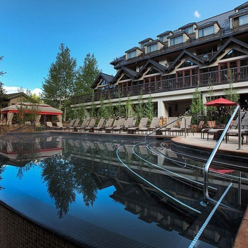 Οι πιο εντυπωσιακές πισίνες που έχετε δει (pics)