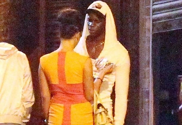 Ο Μπαλοτέλλι και τα... τρία κορίτσια του