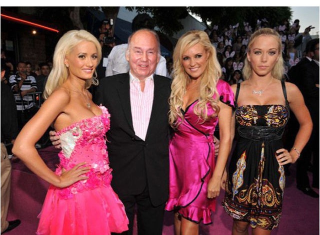 Μαντέψτε ποιος από τους δύο είναι πλούσιος! (pics)