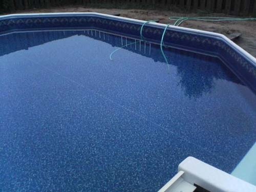 Έφτιαξε μόνος του πισίνα (pics) 