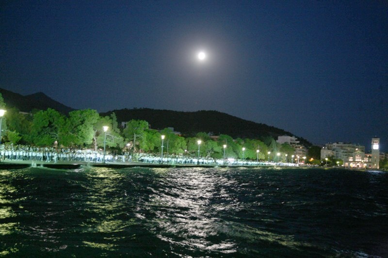 To πιο όμορφο φεγγάρι εδώ και 20 χρόνια!