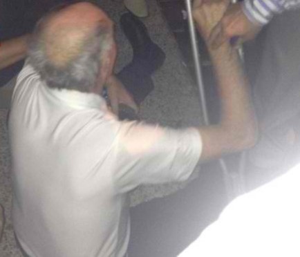 Προσπάθησε να γιαουρτώσει ξανά τον Βενιζέλο (pics)