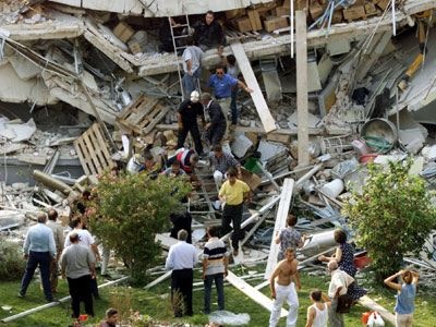 13 χρόνια από τον φονικό σεισμό της Αθήνας