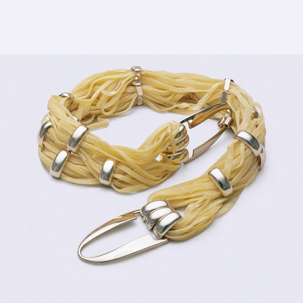 Γυναικεία αξεσουάρ από …τρόφιμα! (pics)