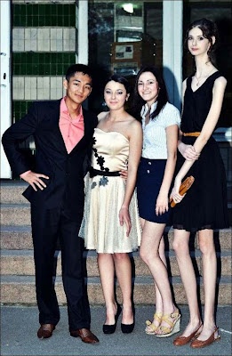 Αυτό είναι το κορίτσι με τον πιο μακρύ λαιμό στον κόσμο! (pics)