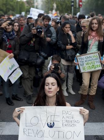 Γυμνή... αγανάκτηση στη Μαδρίτη