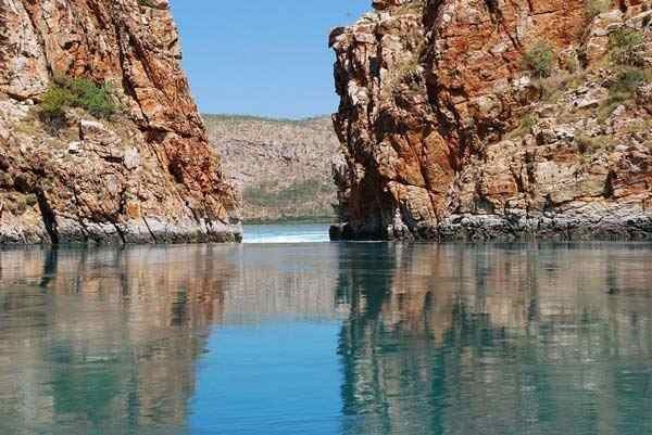 Εντυπωσιακοί οριζόντιοι... καταρράκτες!
