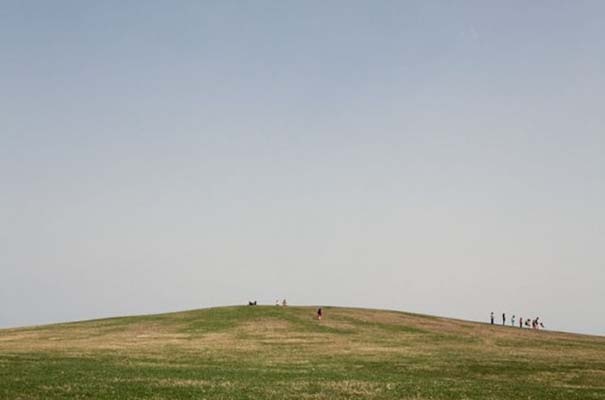 Εντυπωσιακό: Ο ίδιος λόφος σε διαφορετικές μέρες και ώρες