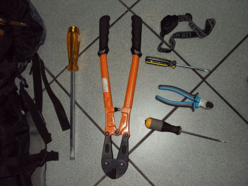 Εξαρθρώθηκε σπείρα που ανατίναζε ΑΤΜ (pics)