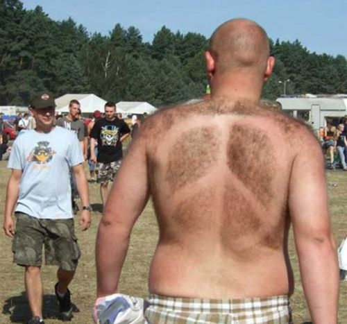 Έργα τέχνης σε... ανδρικές, τριχωτές πλάτες! (pics)